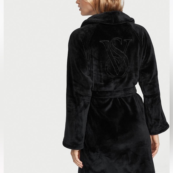 Victoria’s Secret Robe - Picture 2 of 2